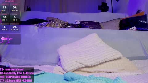 Snapshot of sonya_keller chatting on 03/12/25, 09:56 Sonya online show from 03/12/25, 09:56