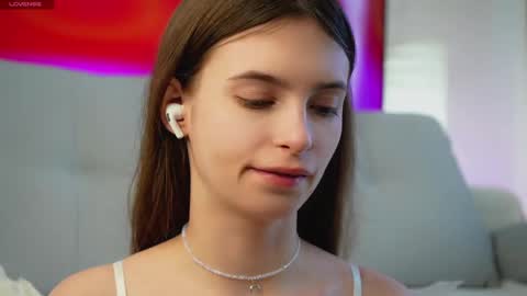 Snapshot of sonyaericsson chatting on 02/25/25, 07:42 Eva 3 online show from 02/25/25, 07:42
