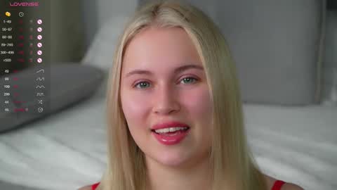Snapshot of sonyaericsson chatting on 09/14/25, 03:11 Eva 3 online show from 09/14/25, 03:11