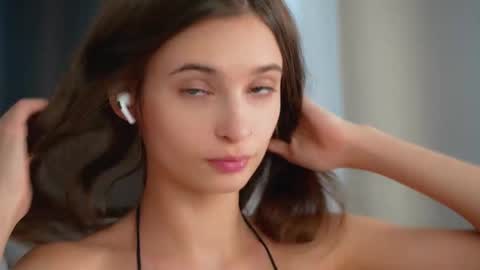 Snapshot of sonyaericsson chatting on 10/14/25, 08:26 Eva 3 online show from 10/14/25, 08:26