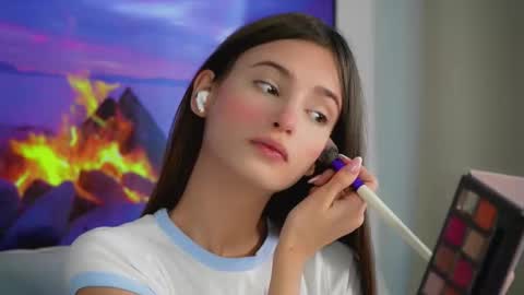 Eva 3 online show from 11/12/25, 08:37