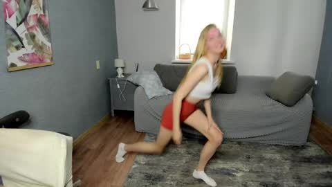 Sofia online show from 04/23/26, 12:29