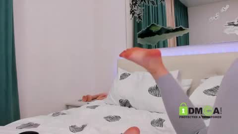 SonyaParadise online show from 05/11/26, 05:35