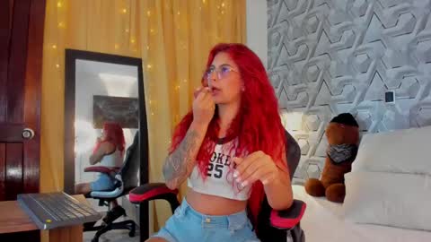 sophie online show from 10/24/25, 10:50