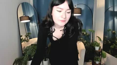 Snapshot of sophi_browny chatting on 12/02/25, 07:25 Sophi online show from 12/02/25, 07:25