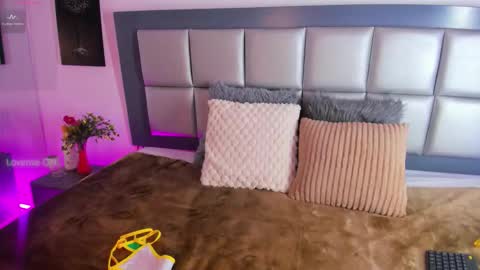 sophi Leone online show from 03/03/26, 12:55