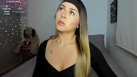 Snapshot of sophi_moreno chatting on 05/21/26, 02:40 Sofi online show from 05/21/26, 02:40