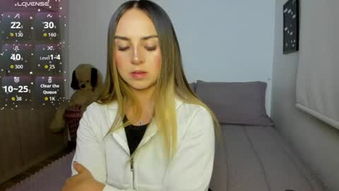Snapshot of sophi_moreno chatting on 06/26/26, 03:11 Sofi online show from 06/26/26, 03:11