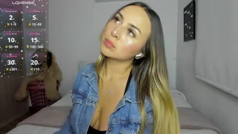 Snapshot of sophi_moreno chatting on 07/10/26, 01:21 Sofi online show from 07/10/26, 01:21