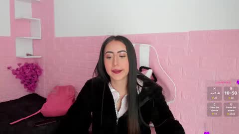 Snapshot of sophi_sweet11 chatting on 07/08/26, 01:37 SOPHI online show from 07/08/26, 01:37