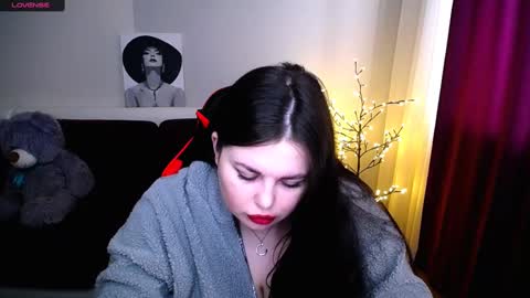 sophia__olsen online show from 02/26/25, 08:04