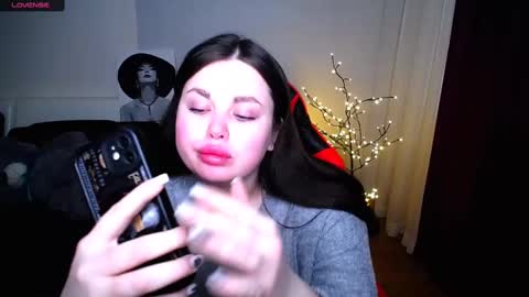 sophia__olsen online show from 03/04/25, 06:37