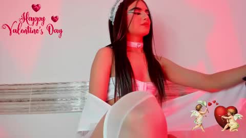 Snapshot of sophia_cambpell chatting on 02/14/25, 01:18 Sophia online show from 02/14/25, 01:18