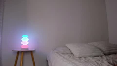 SOPHIA CLARK1 online show from 11/21/25, 08:18