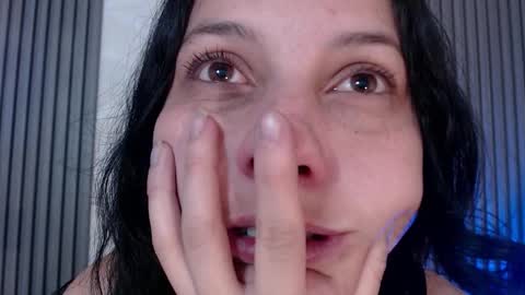 sophia hottie online show from 10/21/25, 03:02