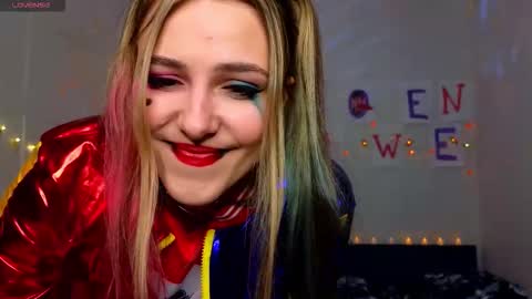 Sophia online show from 10/31/25, 08:04