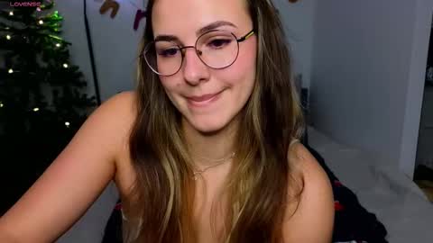 Sophia online show from 12/19/25, 08:54