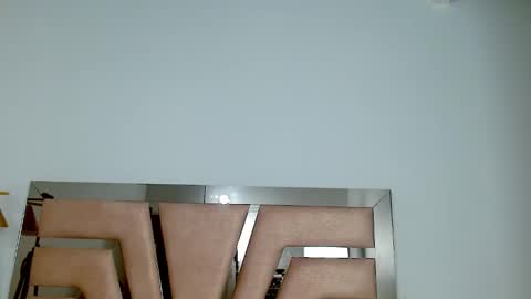 Snapshot of sophia_hadid chatting on 01/03/25, 08:01 Sophia online show from 01/03/25, 08:01