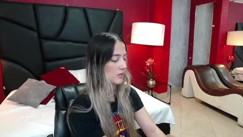 Sofia online show from 01/15/25, 02:13