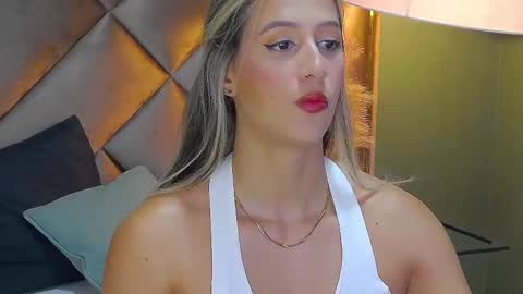 Sofia online show from 09/10/25, 01:55