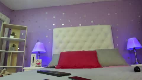 Snapshot of sophia_models chatting on 09/08/25, 07:24 Sophia online show from 09/08/25, 07:24