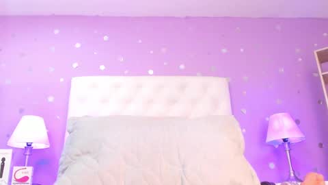 Snapshot of sophia_models chatting on 09/09/25, 07:57 Sophia online show from 09/09/25, 07:57