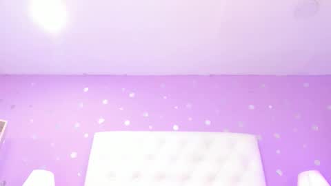 Snapshot of sophia_models chatting on 11/25/25, 07:58 Sophia online show from 11/25/25, 07:58