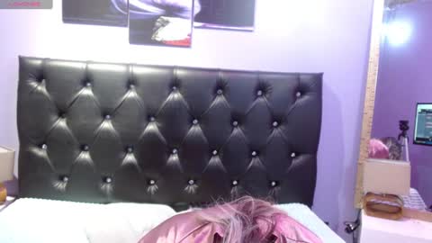     SOPHIA      online show from 12/26/24, 07:49