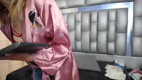     SOPHIA      online show from 02/28/25, 07:35