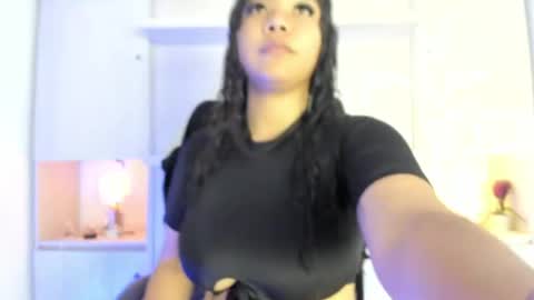  S O P H I A  online show from 04/14/26, 12:22