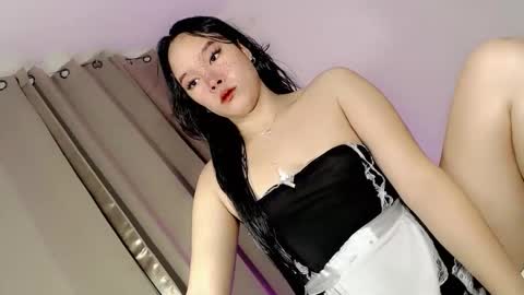 sophia_walker18 online show from 04/23/26, 11:42