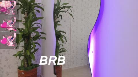 Snapshot of sophia_walkett chatting on 01/09/25, 06:26 Michelle online show from 01/09/25, 06:26