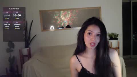 Sophia online show from 11/12/25, 02:56