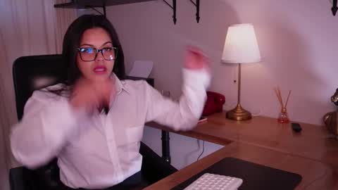 Sofi online show from 09/23/25, 11:57