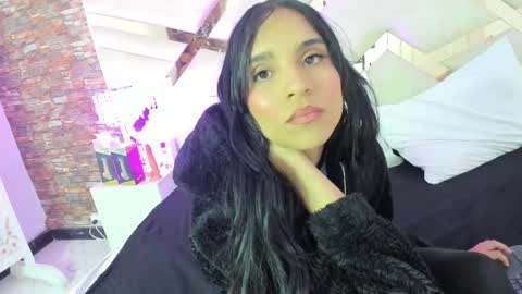 Sophia Paris online show from 10/22/25, 03:18