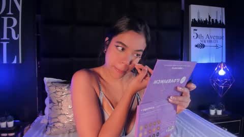 Sophie Hill  online show from 11/14/25, 09:02