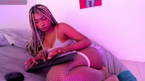 Sophie online show from 04/22/26, 08:21