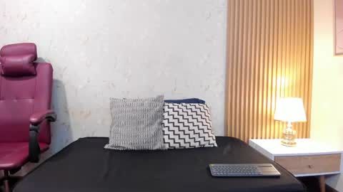 Sophia online show from 04/16/26, 12:06