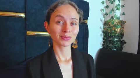 sophiamiller6 online show from 03/30/26, 12:28