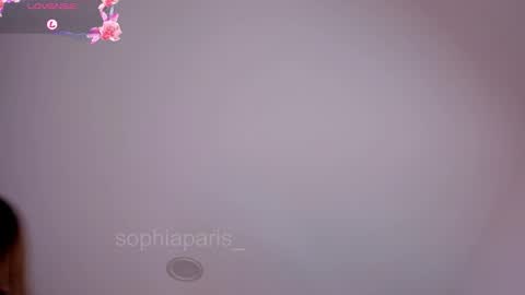 sophiaparis_ online show from 02/27/26, 04:12