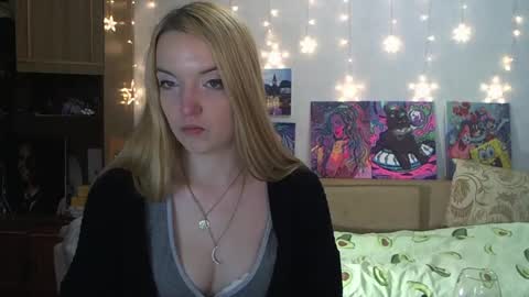 Snapshot of sophiasonata chatting on 12/03/24, 03:22 SophiaSonata online show from 12/03/24, 03:22