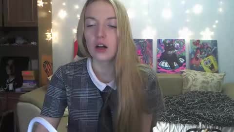 Snapshot of sophiasonata chatting on 01/09/25, 02:51 SophiaSonata online show from 01/09/25, 02:51