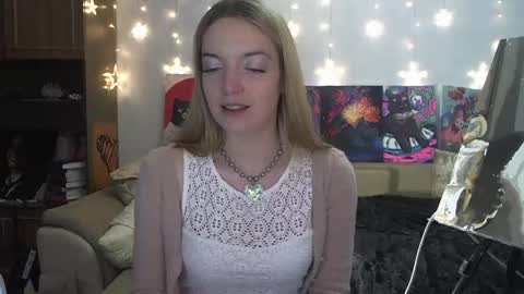 Snapshot of sophiasonata chatting on 02/16/25, 02:32 SophiaSonata online show from 02/16/25, 02:32