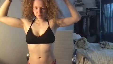 sophie21xoxo online show from 09/09/25, 12:59