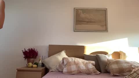 Snapshot of sophie_amalia chatting on 11/07/25, 01:44 sophie_amalia online show from 11/07/25, 01:44