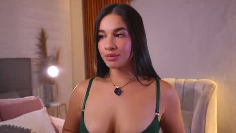 sofia online show from 04/24/26, 10:01