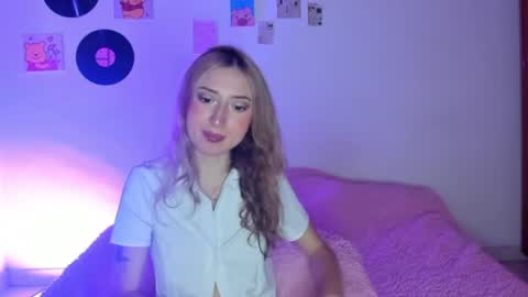 Sophie online show from 03/27/26, 06:19