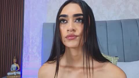Snapshot of sophie_deargb chatting on 03/09/25, 02:29 Sofia santodomingo online show from 03/09/25, 02:29