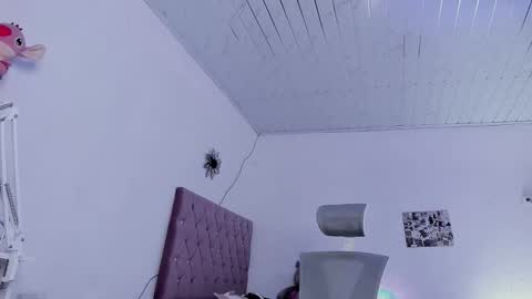 sophie doll online show from 02/04/26, 05:30