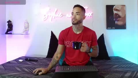 SOPHIE - FOXX online show from 04/21/26, 12:00